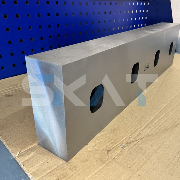 Нож ROCET-1000 (730*180*80) сталь H13, 51-53HRC