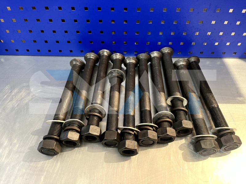 Болт M30*300