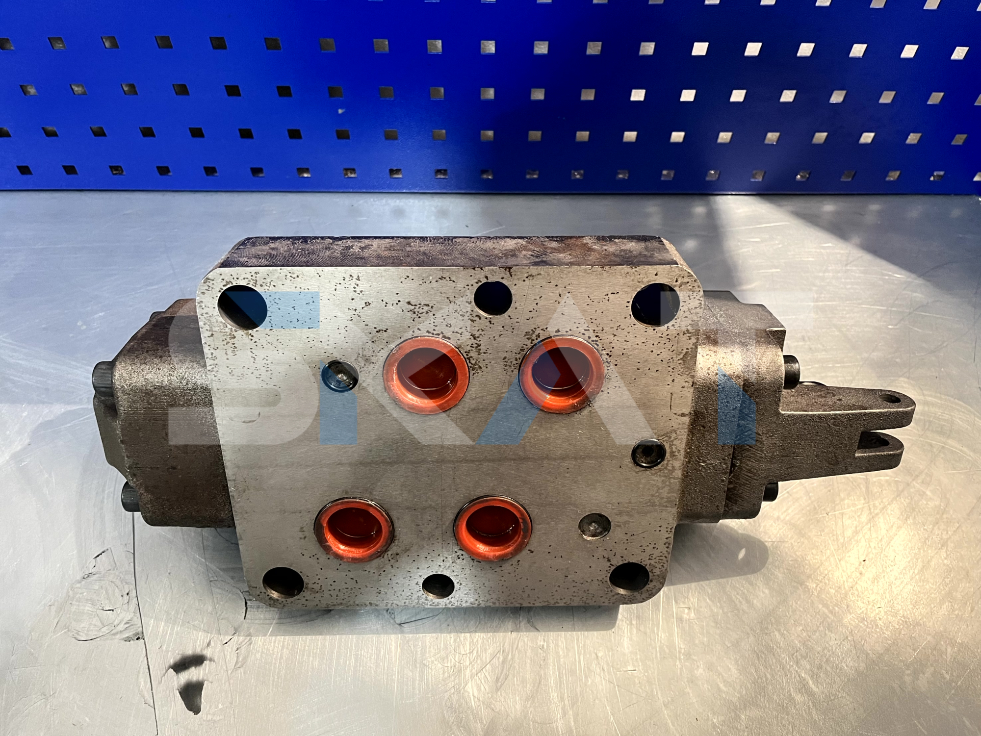 Гидравлический распределитель 34SM-L32H-W