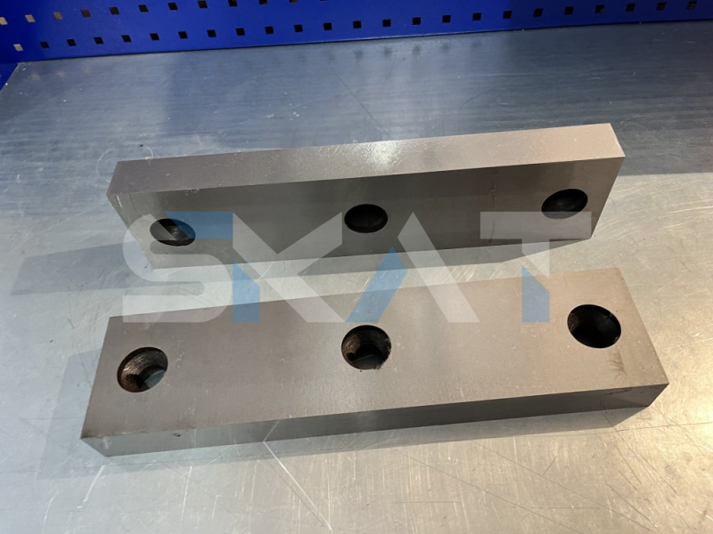 Нож для пресс-ножниц Q43YDII-45/50 (410*100*40, сталь T10, твердость 51-53HRC)