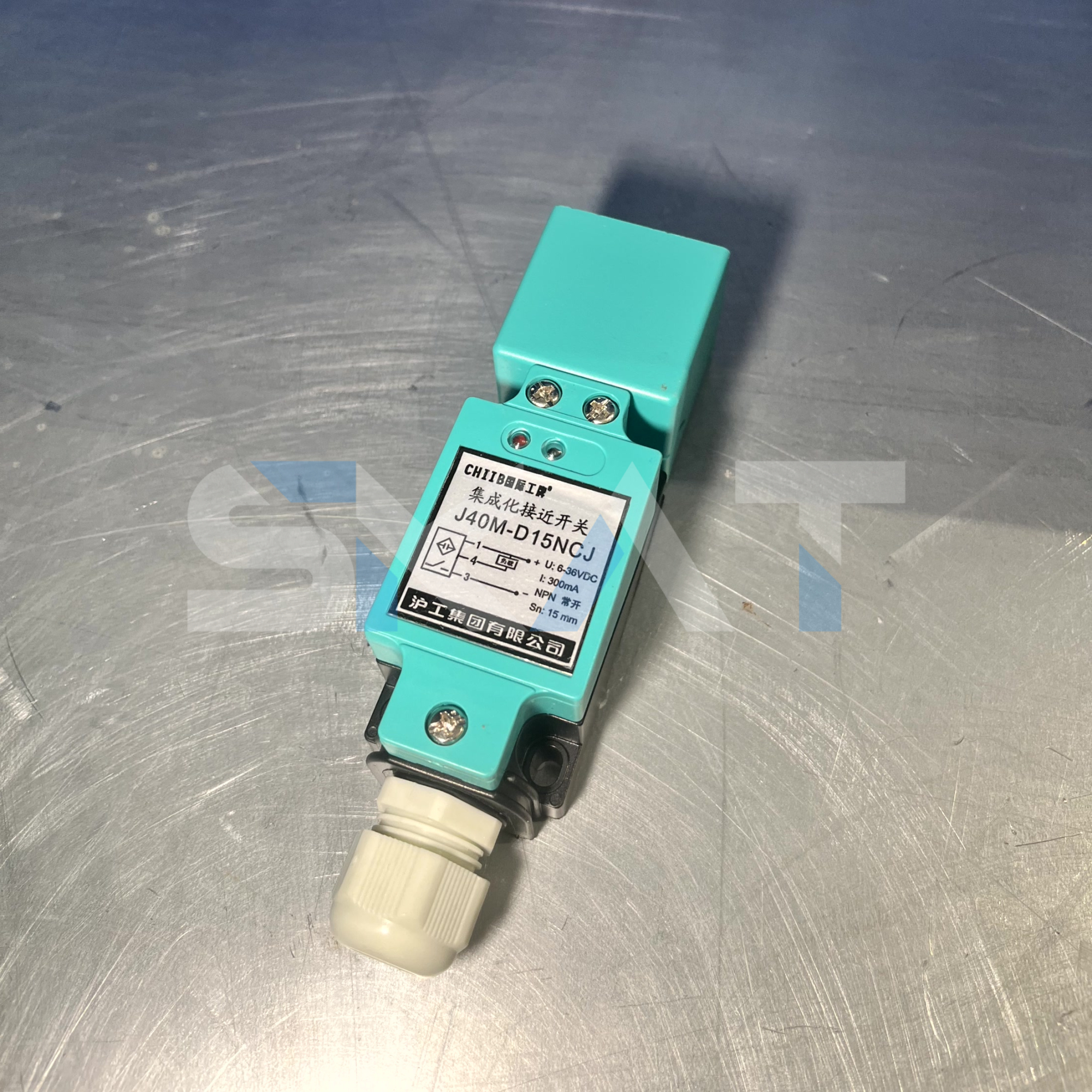 Бесконтактный переключатель J40M-D15NCJ